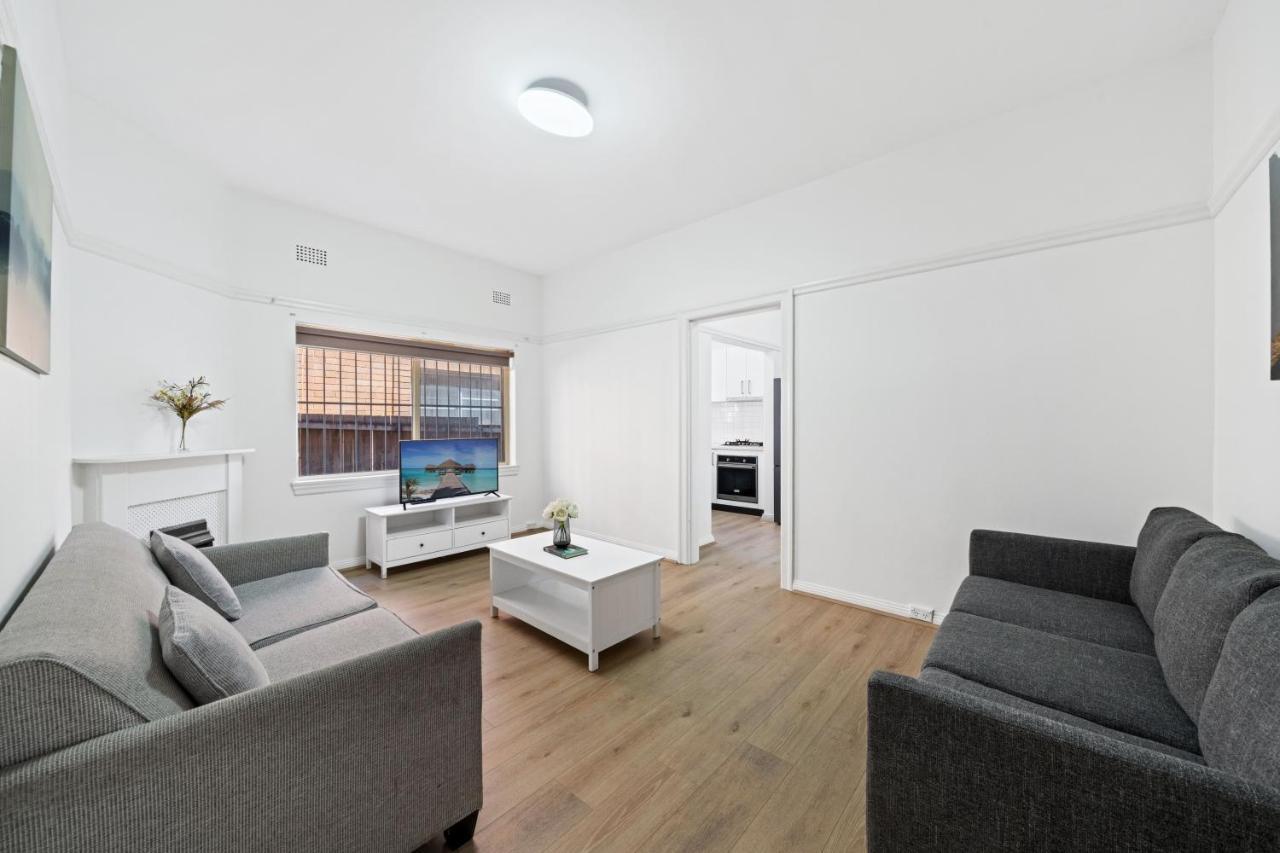Burwood New 2 Bedroom 2 Bath Apt Free Parking ซิดนีย์ ภายนอก รูปภาพ